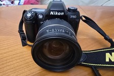 Nikon F80 mit Datumrückwand