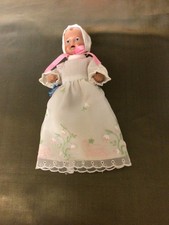 Schildkröt Puppe, Strampelchen