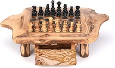 Schachspiel mit Schachfiguren