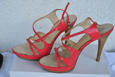 Sandaletten Pumps Designer Marke Guess rot  38 Uk 5  Leder