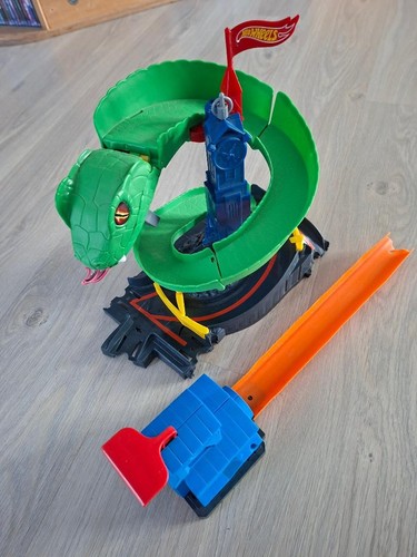 Hot wheels cobra - hot,