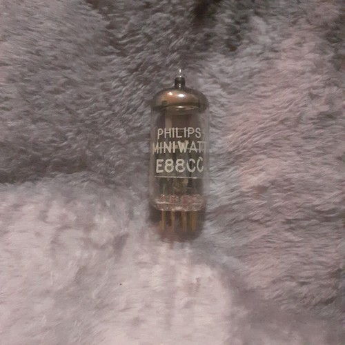Unikalna lampa elektronowa