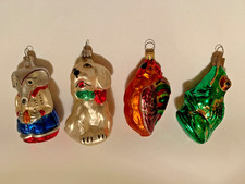 Elefant, Hund, Hahn und Frosch