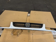 Kühlergrill VW Polo 6N weiß TeileNr.: 6N0853661C