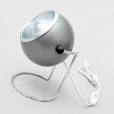 Eyeball Spot Tischlampe