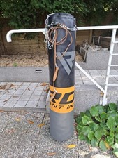 Boxsack, Karate, Kick-, Thaiboxen plus Springseil