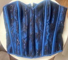 Revanche de la femme Korsett /