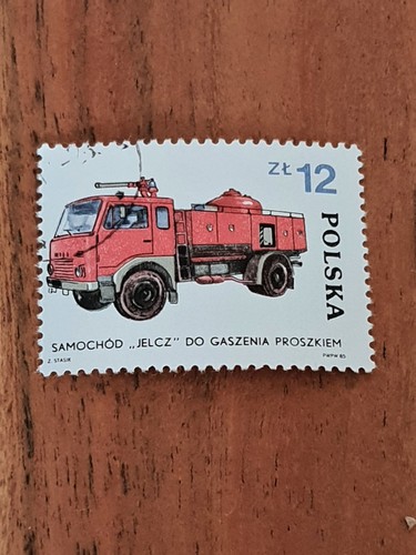Feuerwehr mit wasserwerfer - feuerwehr,