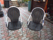 2 Freischwinger Stühle