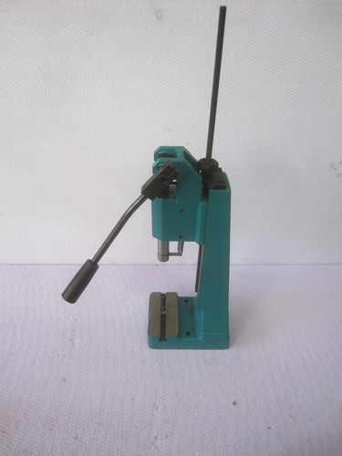 Kniehebelpresse dornpresse - kniehebelpresse,