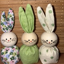 Set 3 Osterhasen mit von Hand