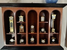 Sammler Vitrine mit 12