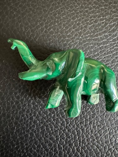 Kleiner elefant aus - kleiner,
