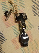 Ford Taunus 12M 15M P5 Scharnier 11404224 Ausstellfenster Aussteller vent window