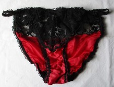 DDR Dessous Slip rot schwarz