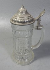 Bierkrug aus Glas mit