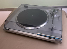 HITACHI HT-202 TURNTABLE