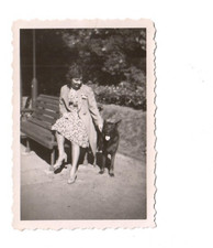 3427-  Fotos * Junge Dame im