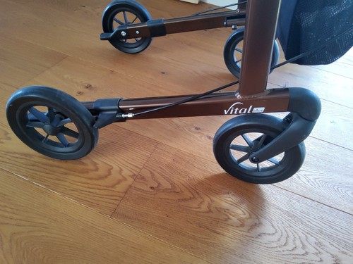 Gehhilfe rollator vital - gehhilfe, plus