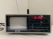 Vintage Radio TV Wecker Mitte