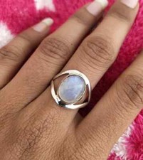 Tolle Regenbogen Mondstein