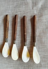 Kaviarlöffel, Eierlöffel, Perlmutt, 4 Stück, antik