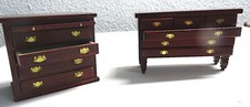 Zwei Kommoden mit