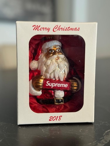 Supreme fw18 santa - supreme,