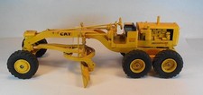 Ertl 1/24 Caterpillar CAT Nr. 12 Motorgrader #2967
