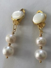 Ohrclips / natürliche Süßwasser-Zuchtperlen 12 und 10 mm / Cabochon Permutt / 3,