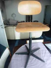 Hoher Architektenstuhl