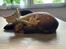 Formano - Katze liegend 37cm mit Katzenbaby, beige/braun