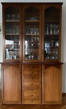 Esszimmer-Vitrinenschrank