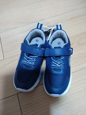 Leichte Kindersneaker Größe