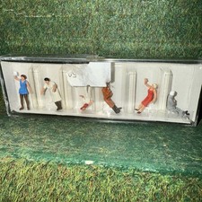 Preiser 14148 Am Fenster H0