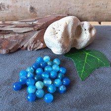 30 Edelsteinperlen blauer