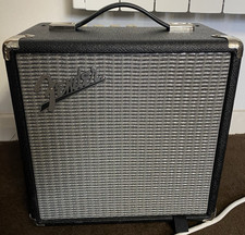 Fender Rumble 15 E-Bass Combo