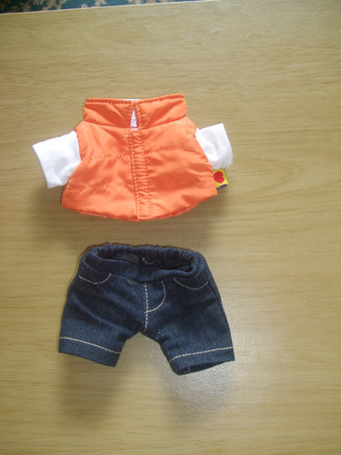 Build bear small fry orange - a,