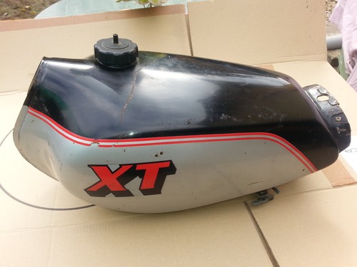 Yamaha 250 3y3 benzintank - 250,