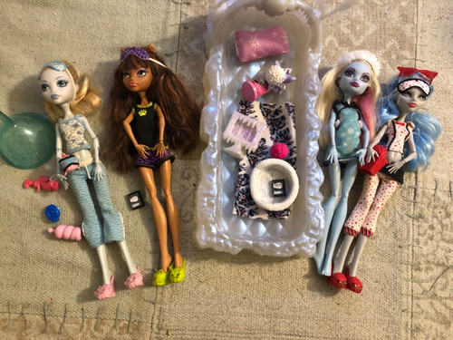Monster high dead tired - high,