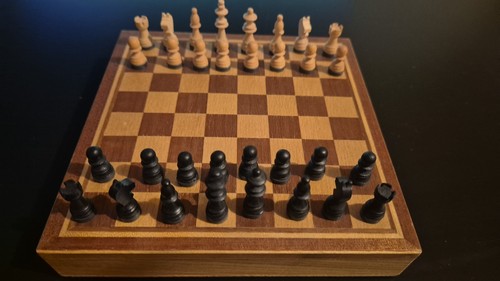 Magnetisches holz schachspiel - magnetisches,