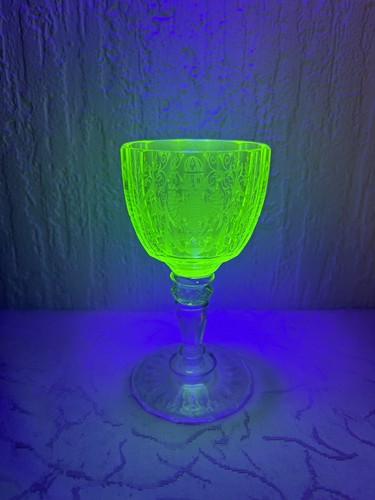 Grünes kelch glas - grünes,