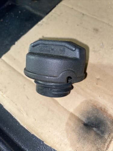 Audi tankdeckel - b5,