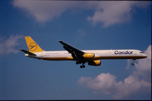 Dia aboh boeing 757 - dia, 757-330