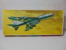 FLUGZEUG-MODELLBAUKASTEN 1:72