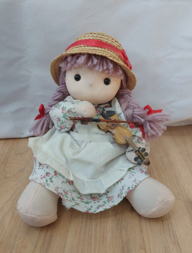 Puppe mit spieluhr zum - mit,