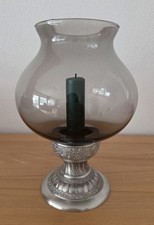 Windlicht mit Zinnfuss aus getöntem Glas