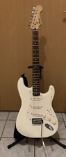 Gitarre Squier Fender Bullet Strat E-Gitarre - Weiß