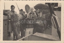 5 x Foto, Besatzung v Vorpostenboot V 1507 Le Havre, FRA 1944 (MJ-41)1025