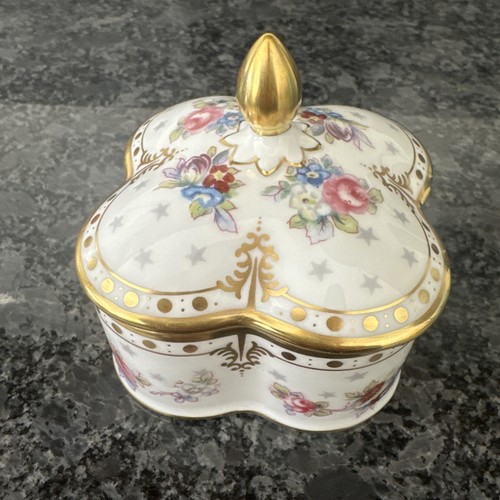 Royal crown derby - royal,